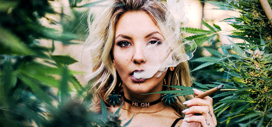 photo - woman smoking weed - girl smoking blunt