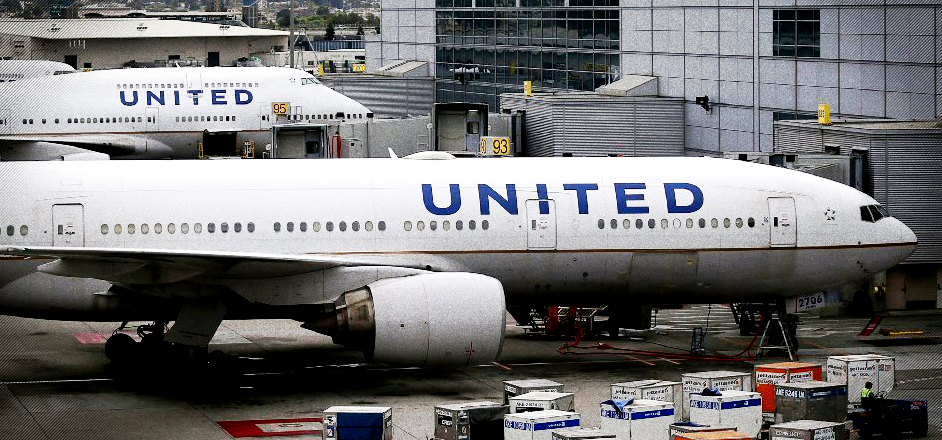 united-airline-loses-billions-after-passenger-beaten-david-dao-seat