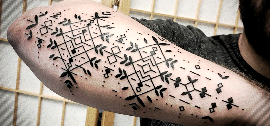 Geometric tattoo - Visions Tattoo and Piercing